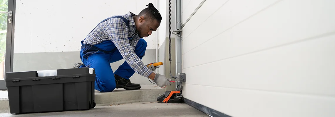 Repair Garage Door Not Closing But Light Flashing in Tinley Park, IL